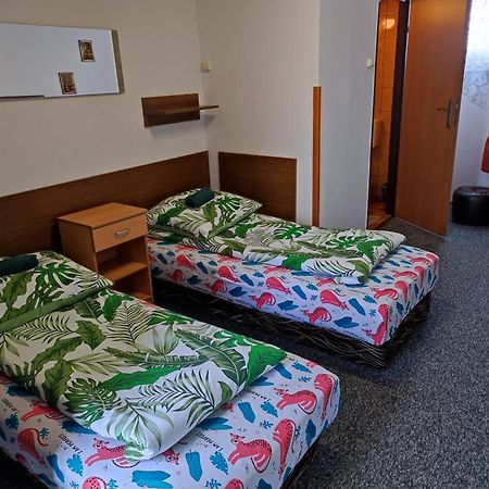 Motel Korona Zamość Buitenkant foto