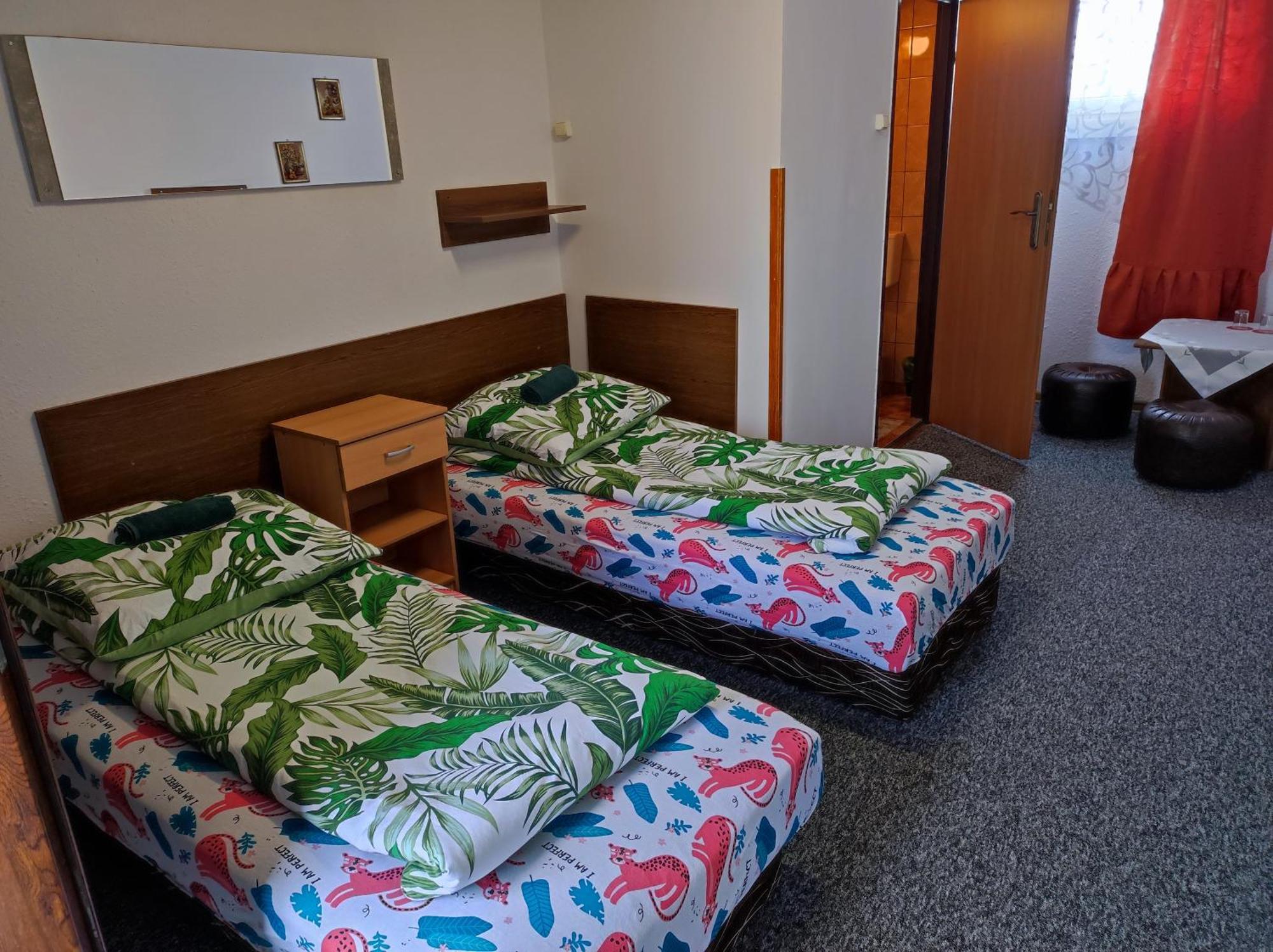 Motel Korona Zamość Buitenkant foto